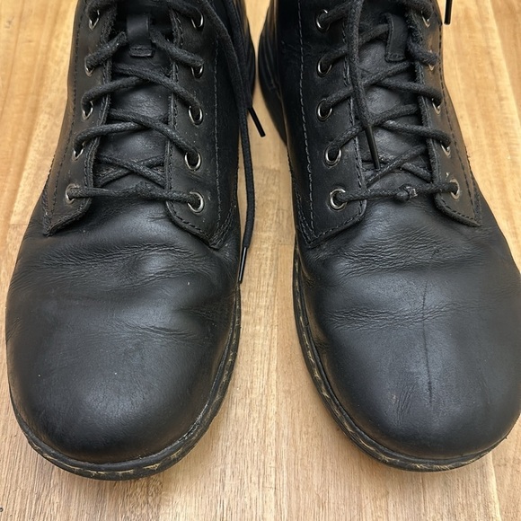 DR. MARTENS ⭐️ Air Wair bouncing soles boots main image 10